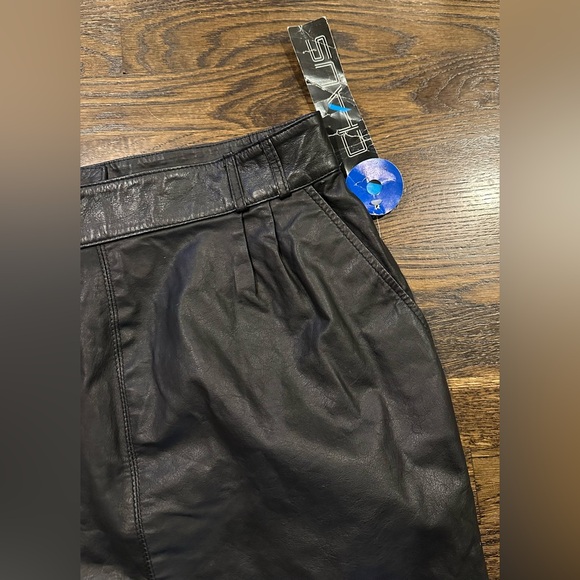 Vintage 80s CHAUS Black Leather High Waist Pencil Midi Skirt NWT Pleats L/XL - Picture 3 of 13